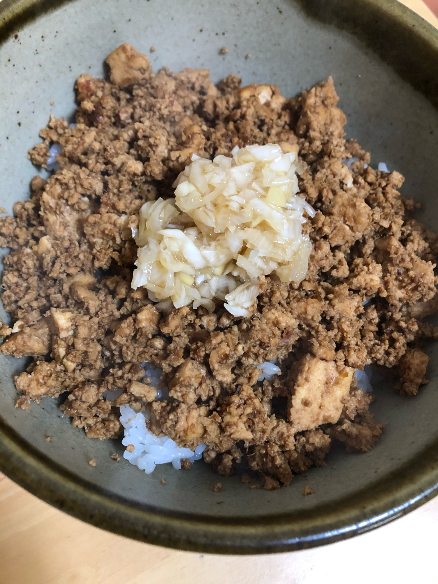 映えないけどヘルシー！豆腐そぼろ丼