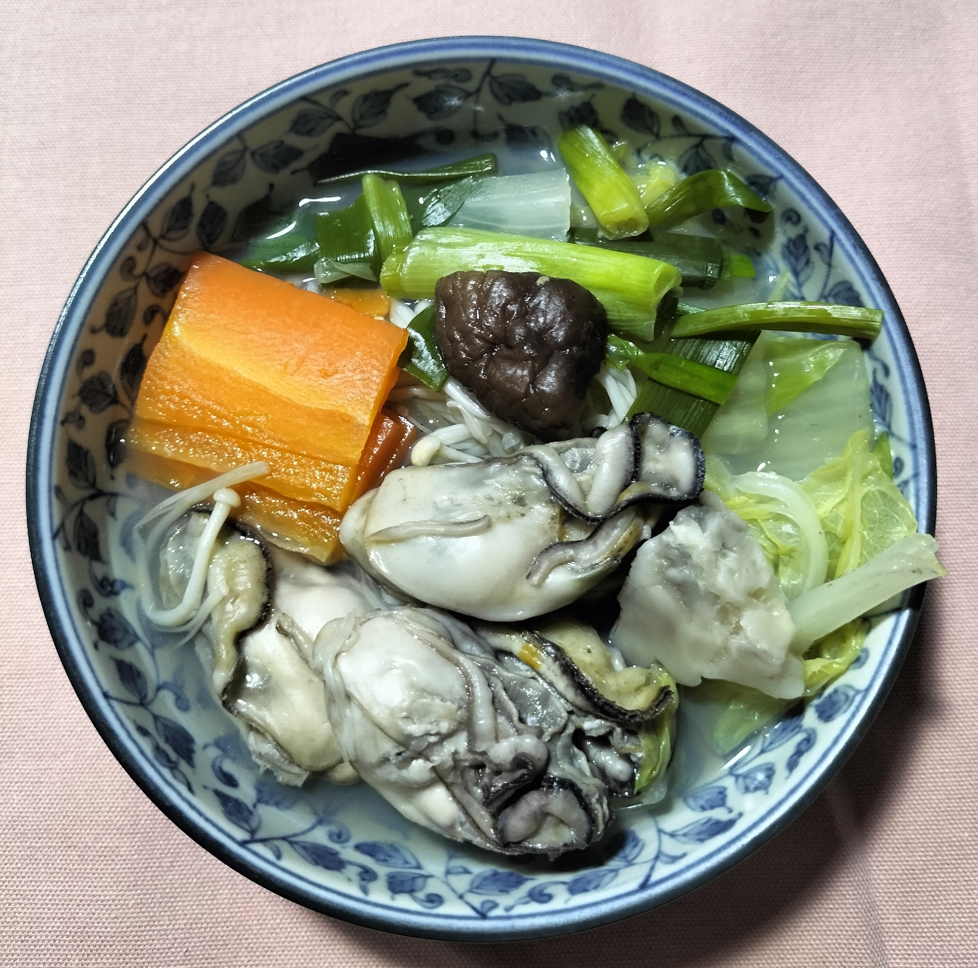 白菜で牡蠣鍋