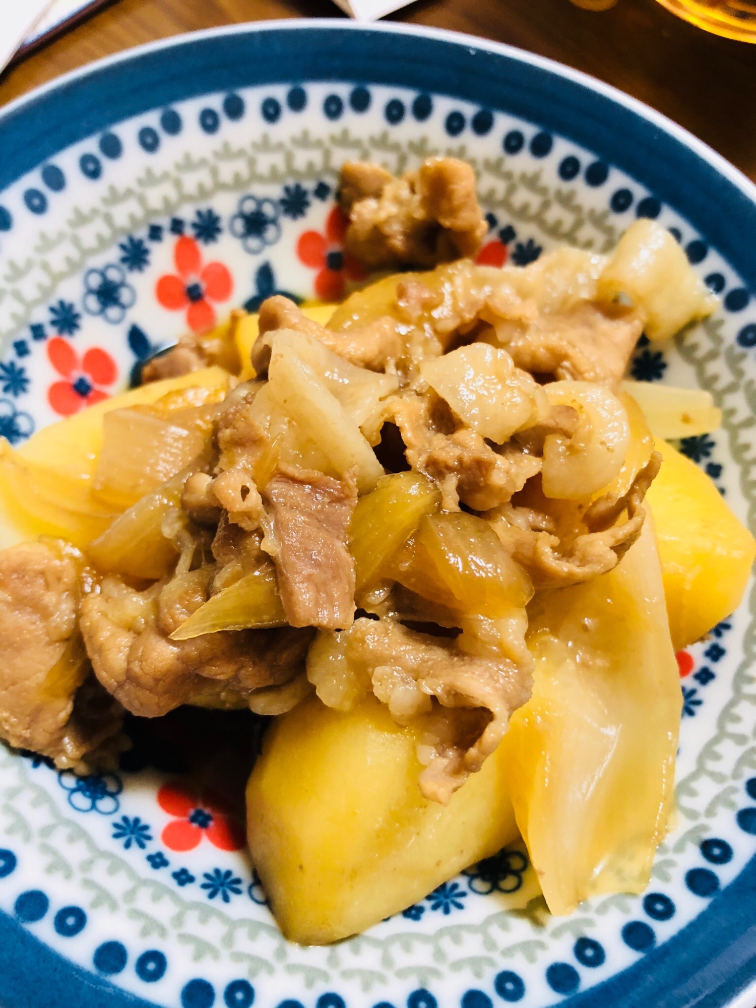 新じゃがで肉じゃが