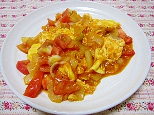 卵がフワフワのトマトソース煮