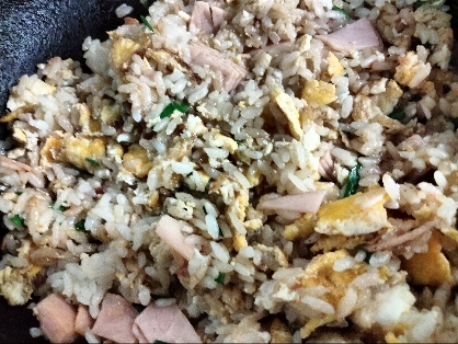 ベーコンと梅干しの卵炒飯