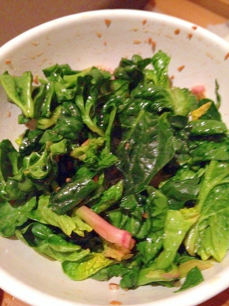 ちぢみほうれん草のにんにくオイルがけサラダ
