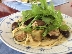 今が旬！ツナと茄子と水菜のパスタ