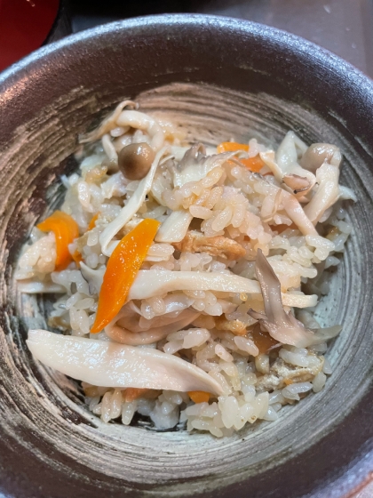 【簡単！】鶏ときのこの炊き込みご飯