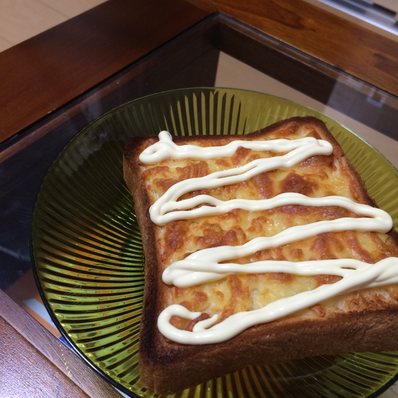 シンプル☆こんがりチーズトースト