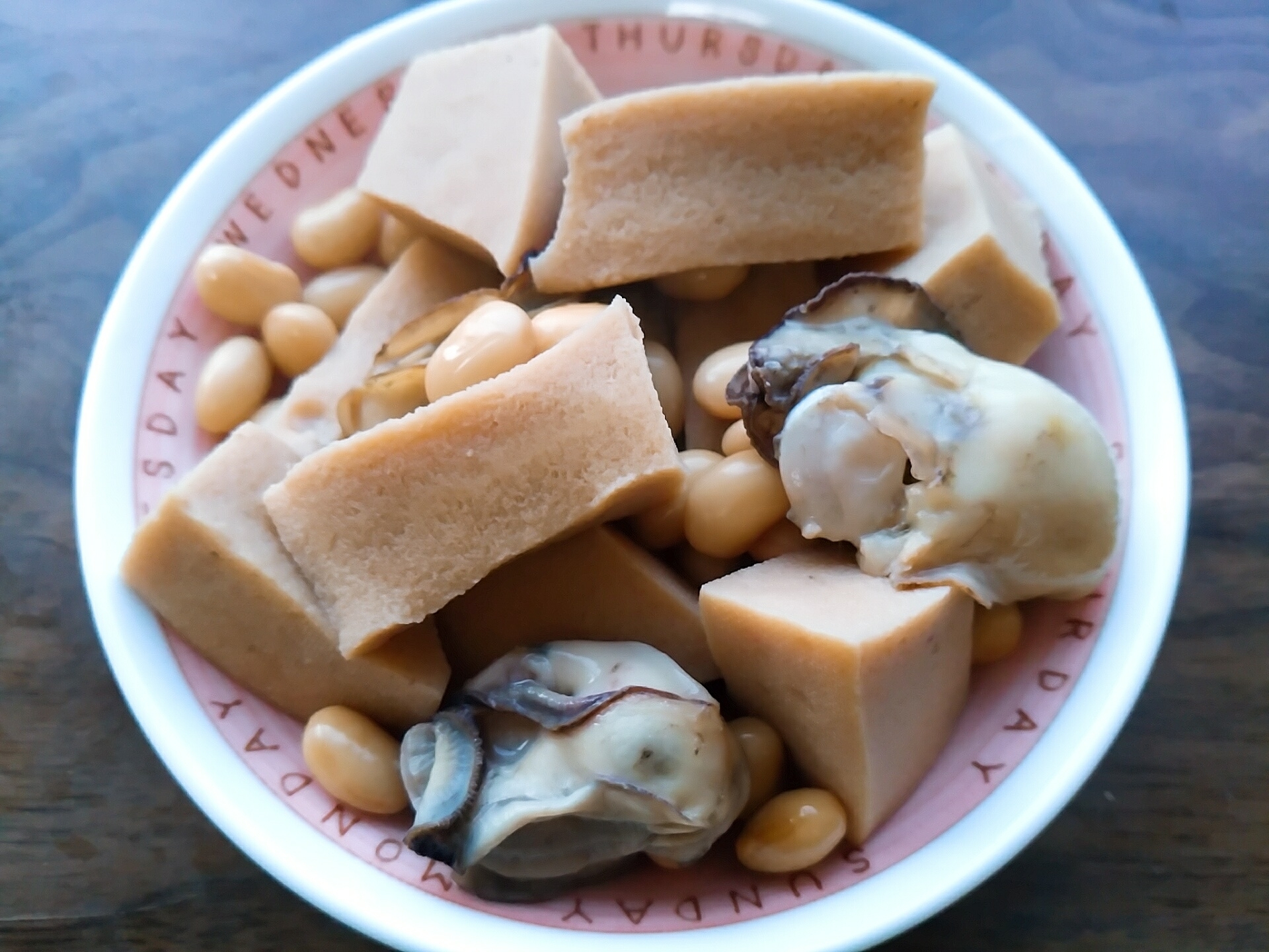 大豆と高野豆腐と牡蠣の煮物