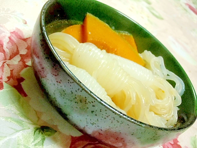 シンプルに 結び蒟蒻と南瓜の煮物 レシピ 作り方 By 小太郎1212 楽天レシピ