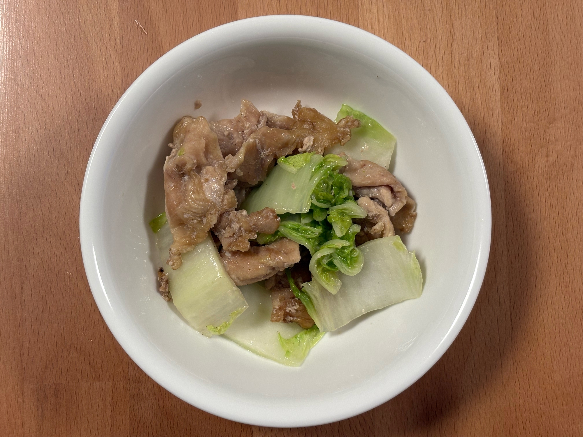 鶏ハラミと白菜のにんにく味の野菜炒め