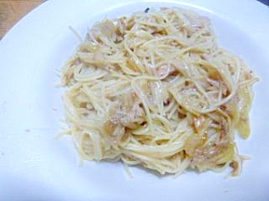 ツナとえのきのスパゲッティ・バター醤油味