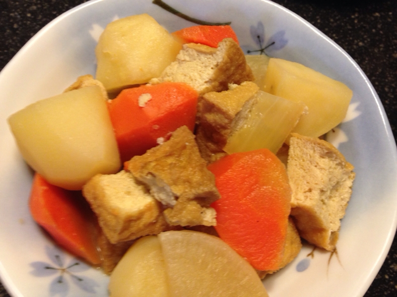 じゃがいもと大根と人参と厚揚げのバターしょうゆ煮 レシピ 作り方 By Tommeg12 楽天レシピ じゃがいもと大根と人参と厚揚げのバターしょうゆ煮 レシピ 作り方 By Tommeg12 楽天レシピ