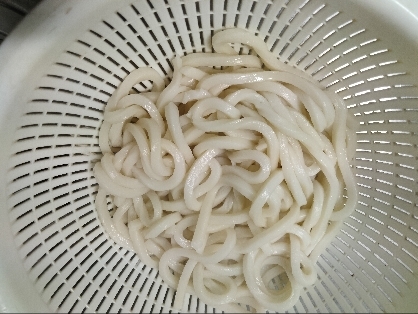 もちもち♪コシを出すうどんの茹で方（素うどん）