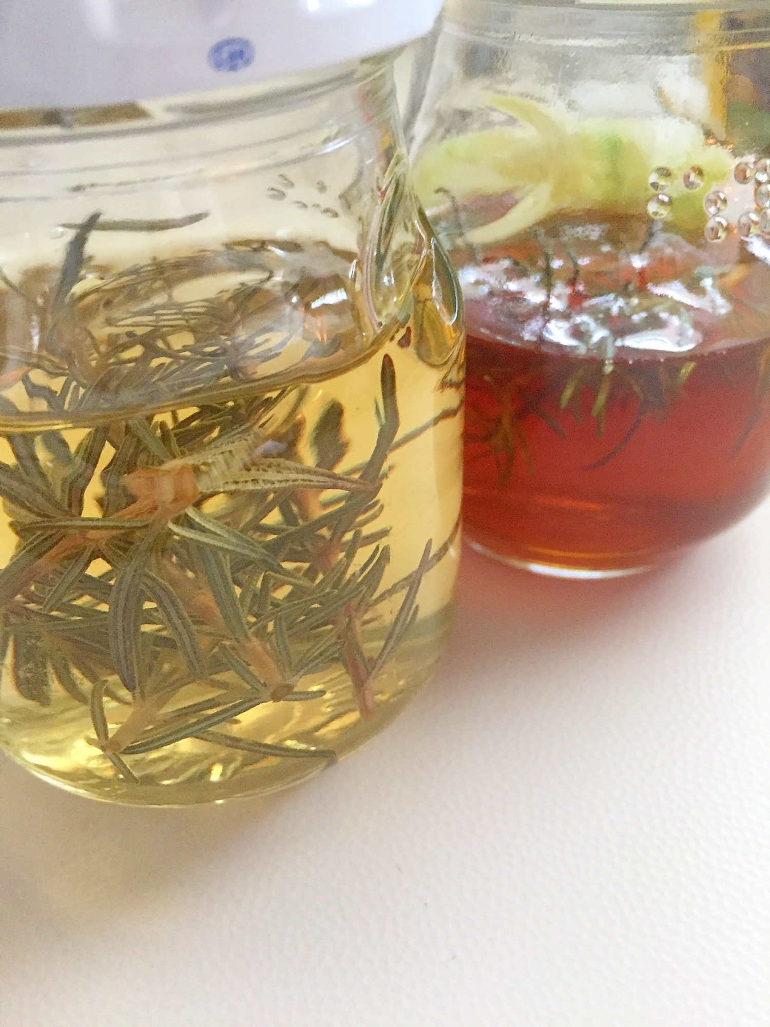 ローズマリービネガーとローズマリー蜂蜜 レシピ 作り方 By うみぼうず1961 楽天レシピ ローズマリービネガーとローズマリー蜂蜜 レシピ 作り方 By うみぼうず1961 楽天レシピ