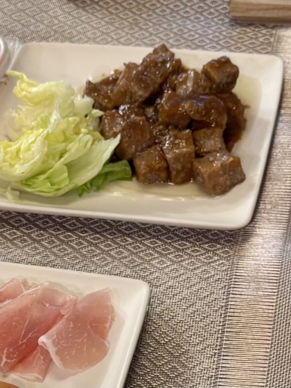 ★合挽き肉のサイコロステーキ★