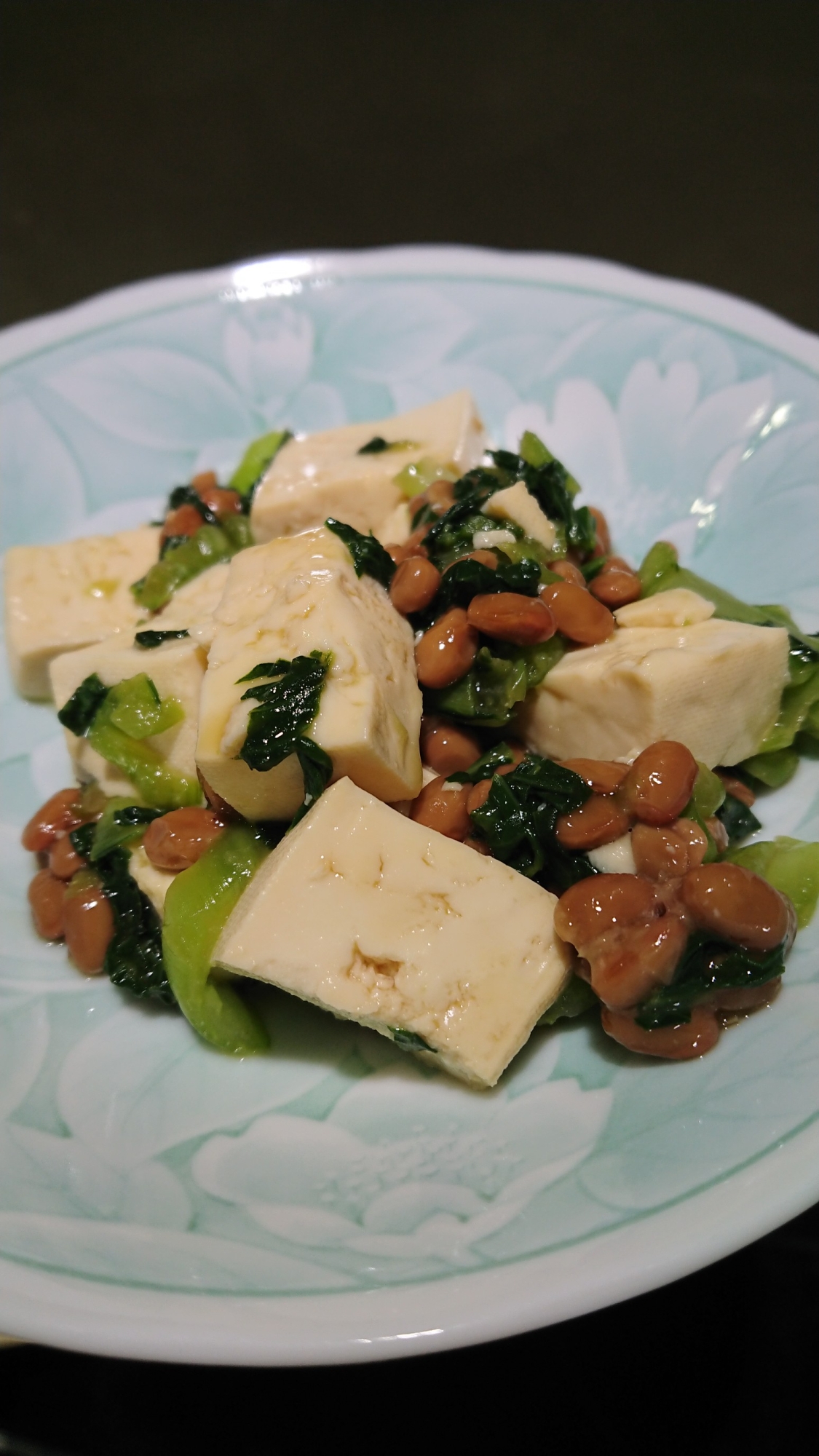 チンゲン菜と納豆腐