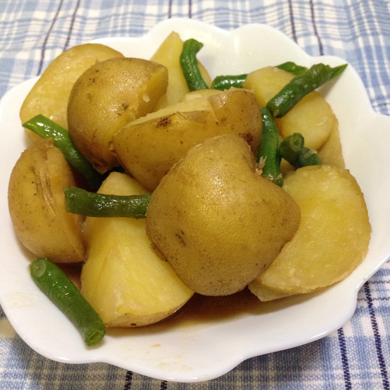 新じゃがといんげんの煮物♪