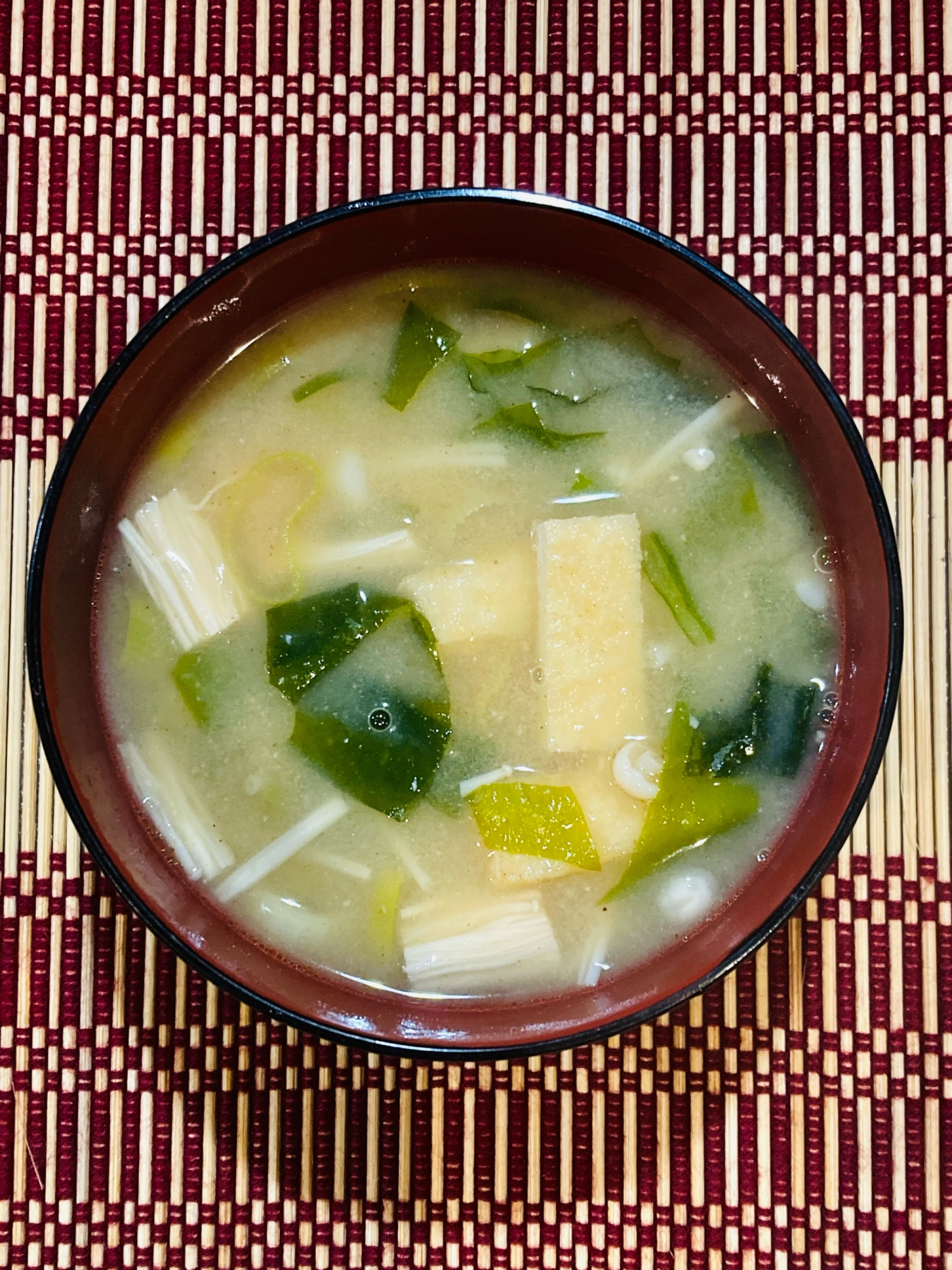 ♦️削り節出汁パック破って使う☆ワカメの味噌汁