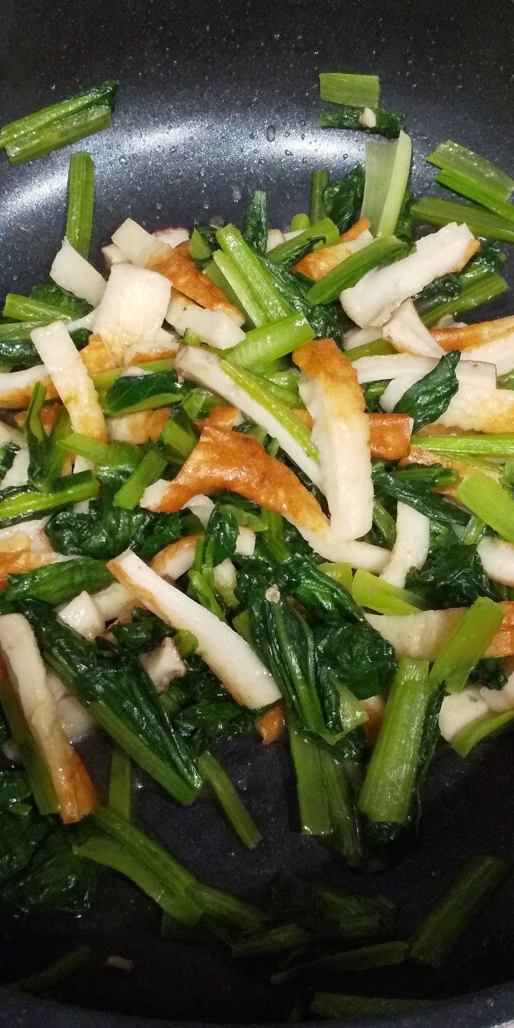 小松菜とちくわの炒め物