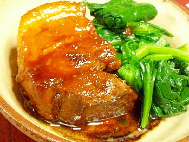 脂はしっかり落として★豚バラ肉で角煮