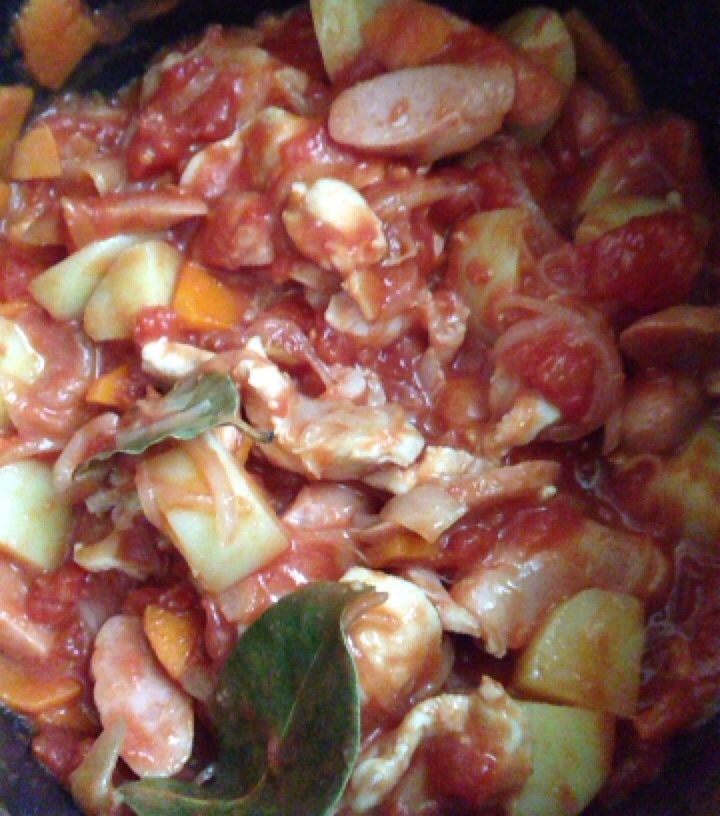 野菜と鶏肉のトマト煮