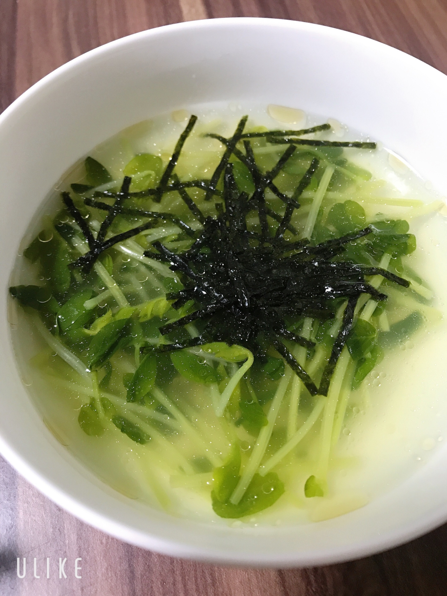 海苔が決め手☆簡単おいしい豆苗の中華スープ