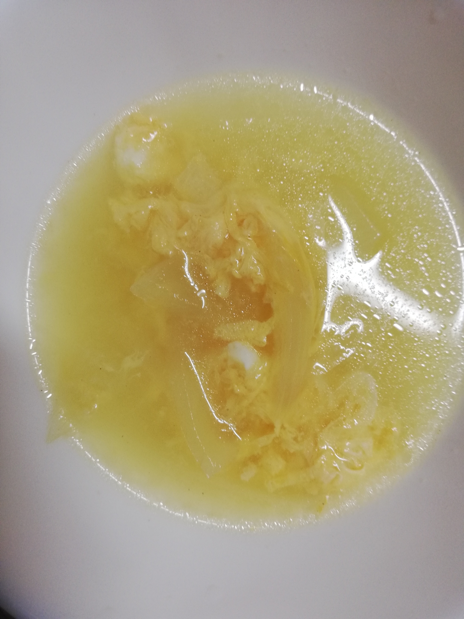 玉ねぎと卵の中華スープ