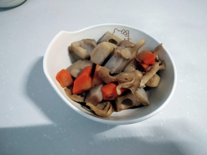 最後に柚子胡椒　レンコンと舞茸の甘辛煮物