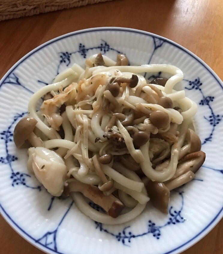 ホタテときのこの生姜焼きうどん