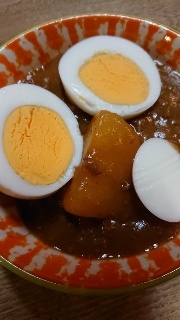 茹で玉子乗せ カレーライス