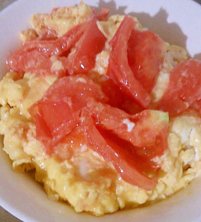 トマトと卵の中華丼
