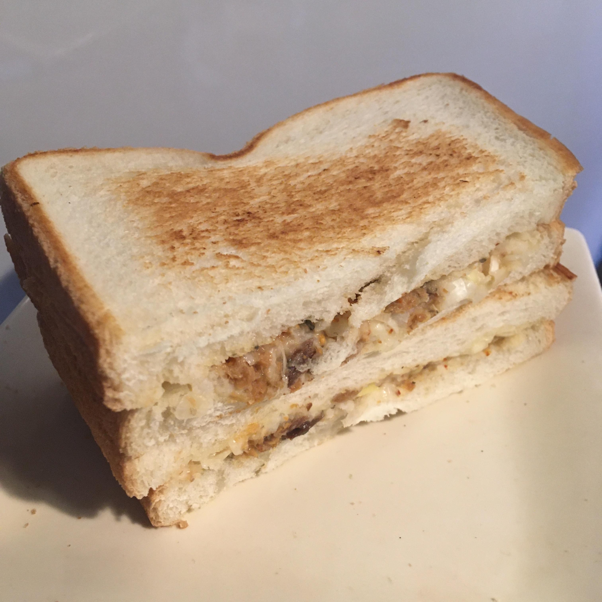 じゃがいも、長ねぎ、さばの味噌煮ホットサンド