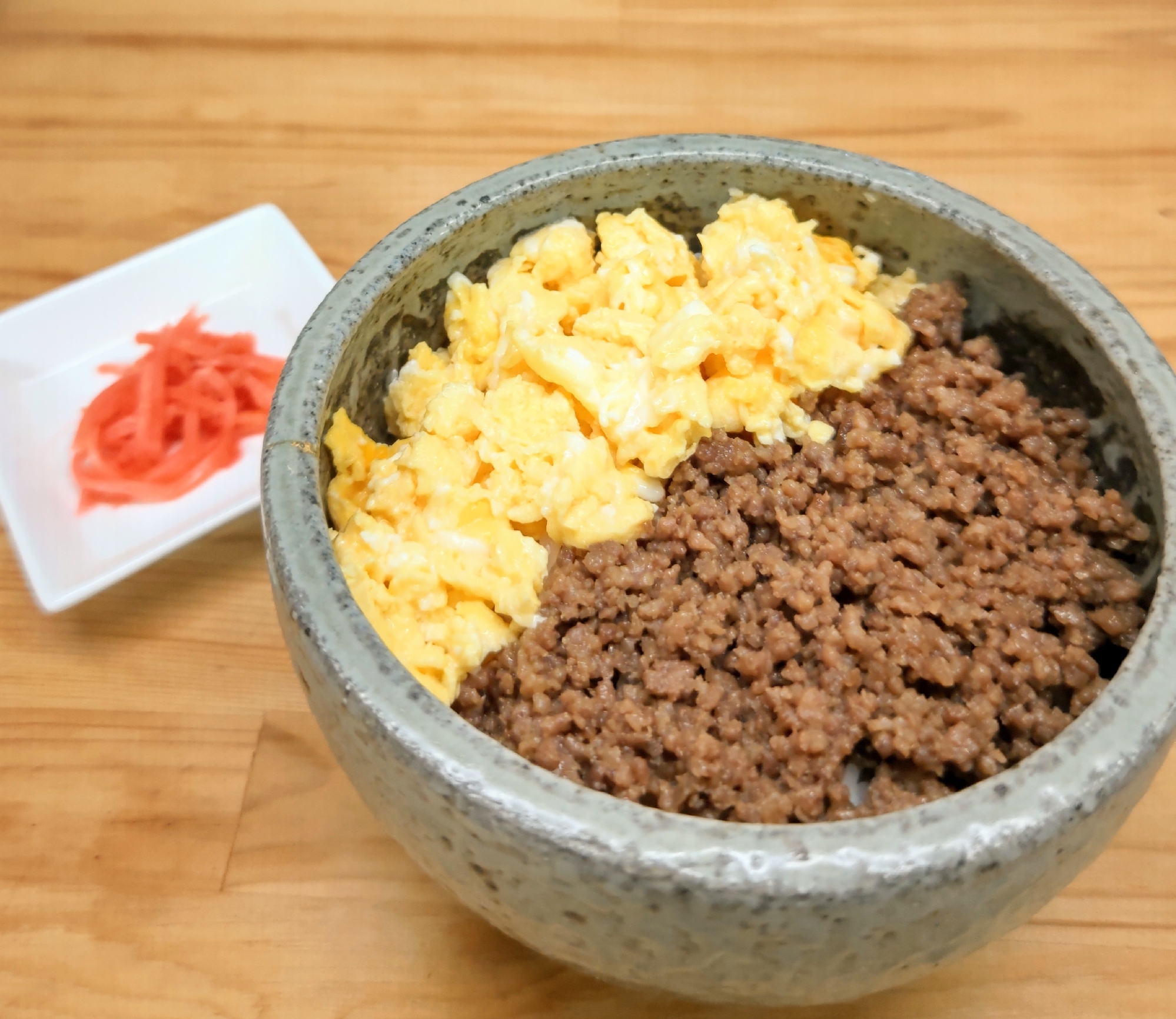 お弁当の定番！『二色そぼろ丼』