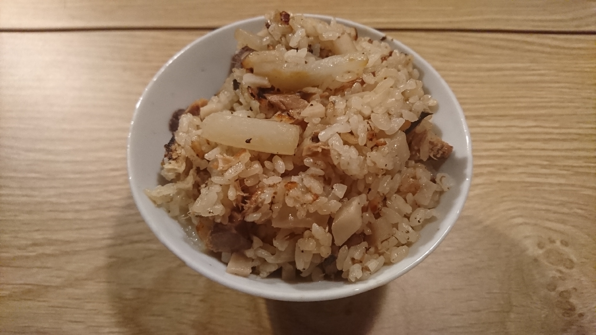 サバ缶と根菜の炊き込みご飯