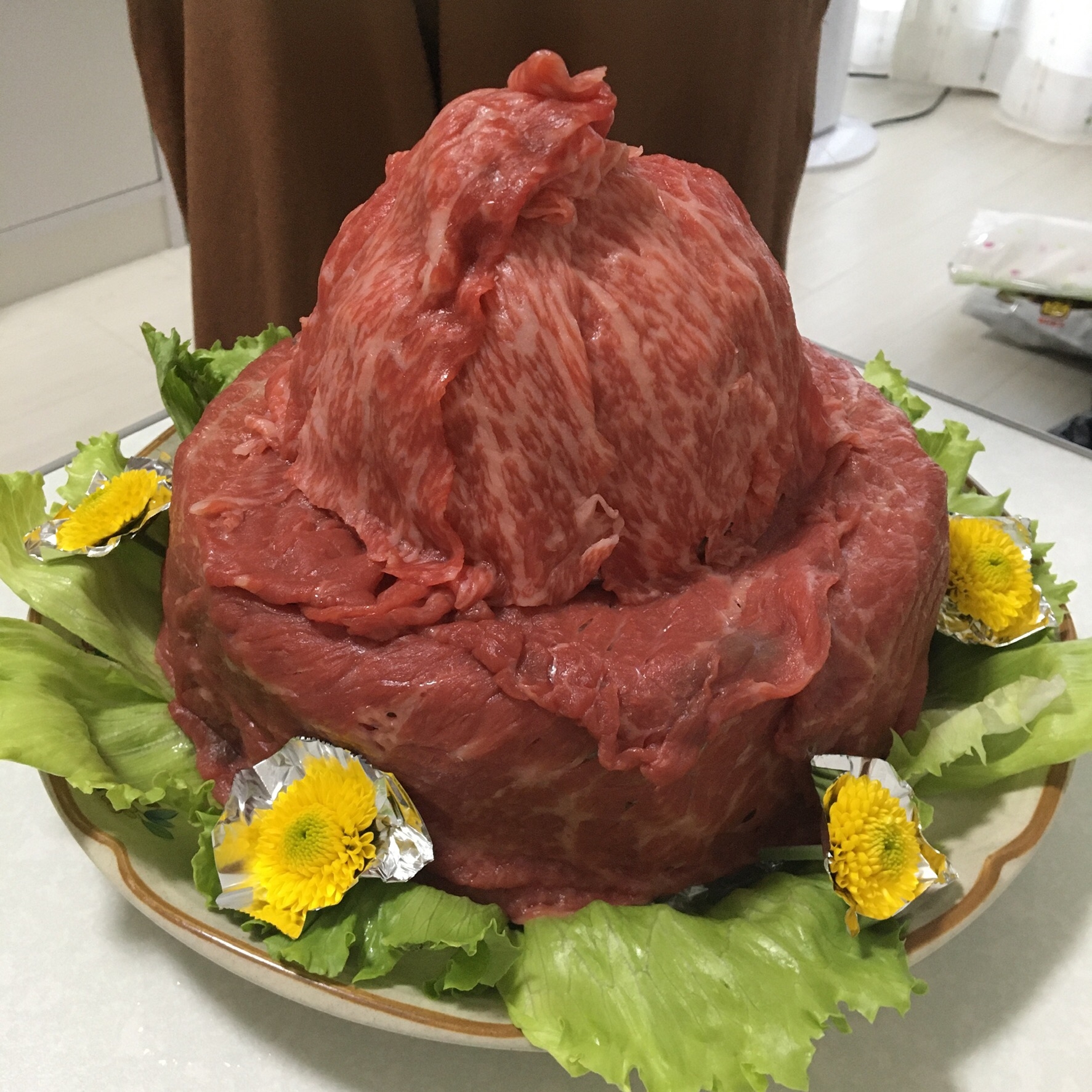 友達のお誕生日サプライズに 肉ケーキ レシピ 作り方 By りあん 大学生の料理日記 グルメ好き 楽天レシピ