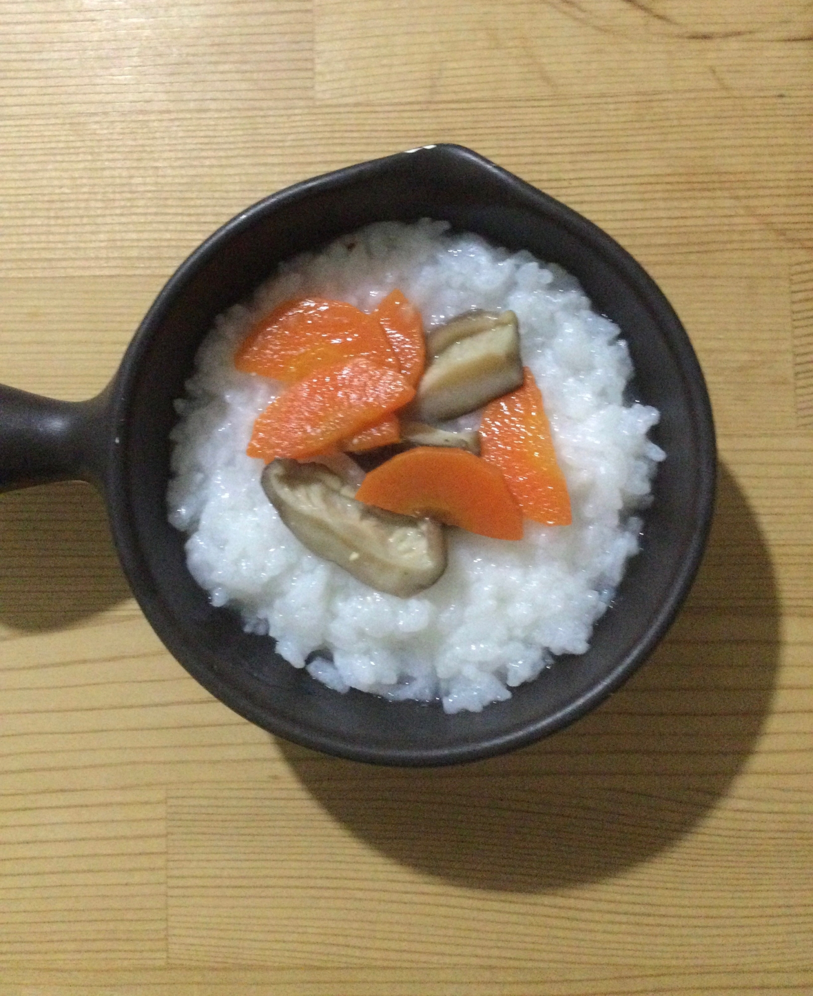 人参と椎茸の味噌煮乗せ☆温めご飯♪