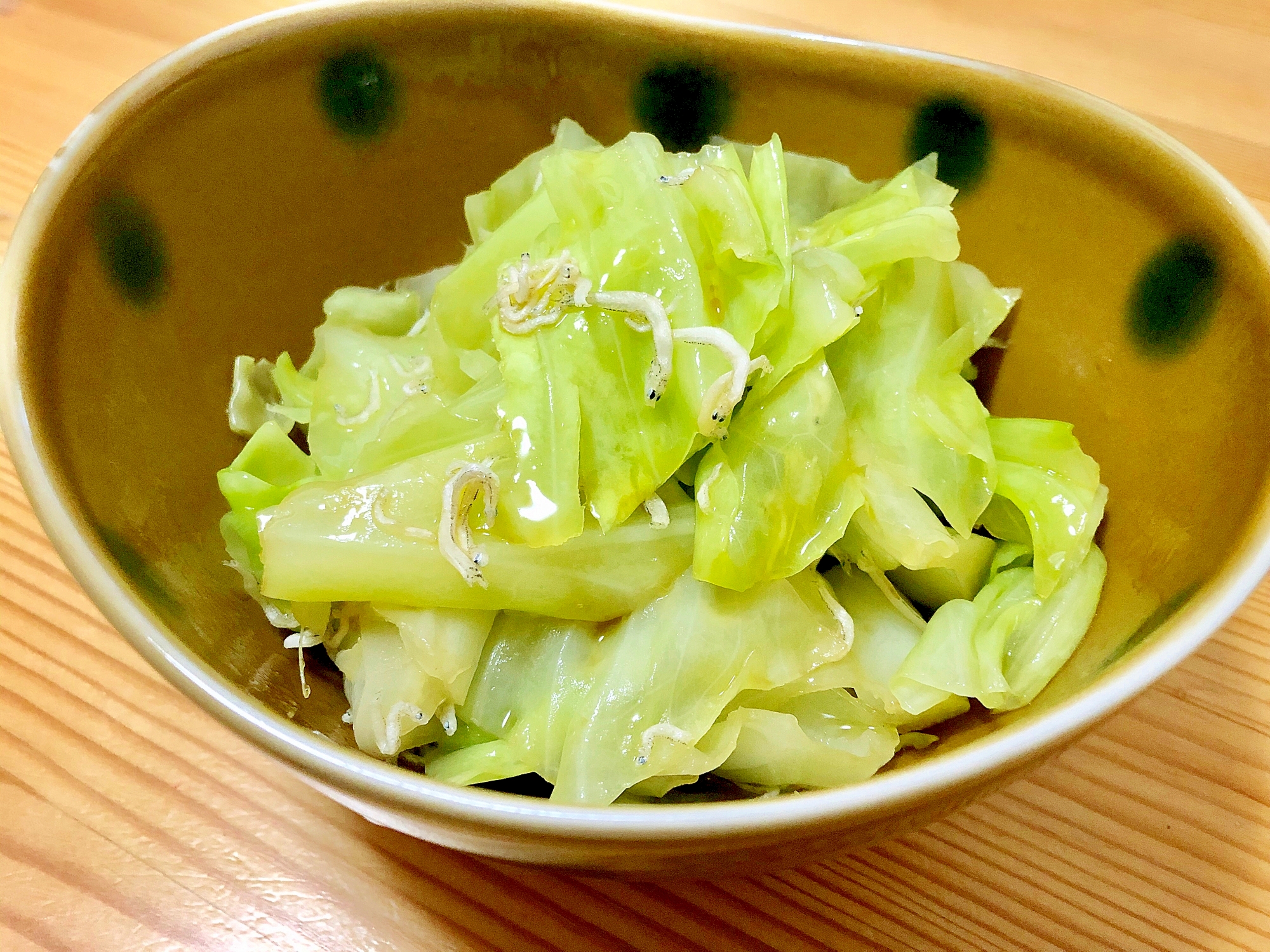 レンジで簡単に☆キャベツとしらすのサラダ