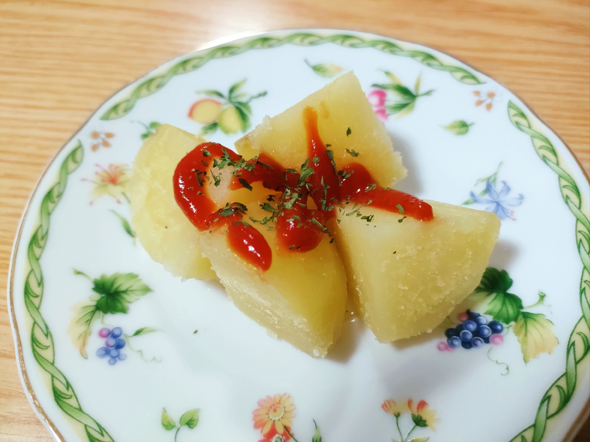 じゃがいものケチャップがけ
