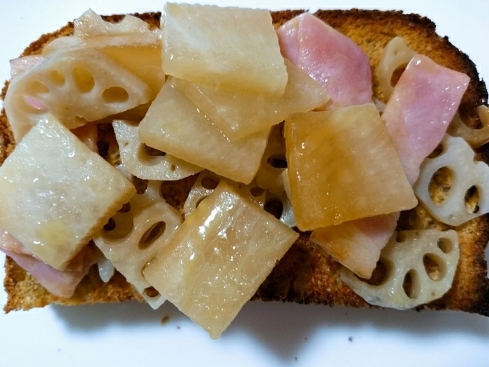 大根と蓮根とベーコンのバター醤油トースト レシピ 作り方 By のん７８６ 楽天レシピ