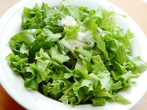 5分 グリーンリーフの粉チーズサラダ レシピ 作り方 By ジョン リーバス 楽天レシピ 5分 グリーンリーフの粉チーズサラダ レシピ 作り方 By ジョン リーバス 楽天レシピ