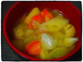 油揚げも入れました♪
素材の味メインでとても美味しかったです！！(≧∇≦)