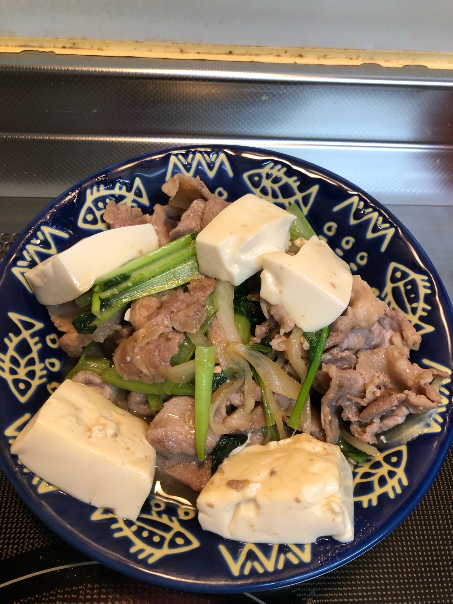 すき焼き風♪豚肉と小松菜と豆腐の炒め煮^_^