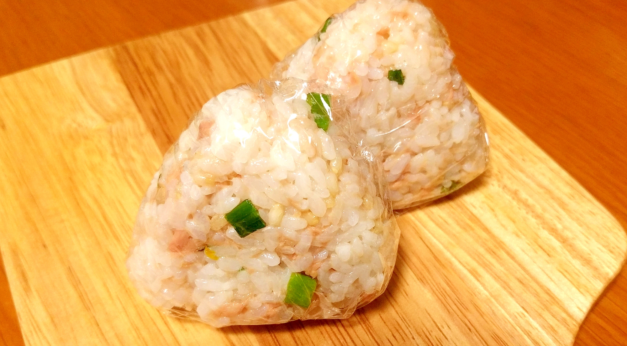 冷やご飯で♪シーチキンと大根葉のおにぎり☆