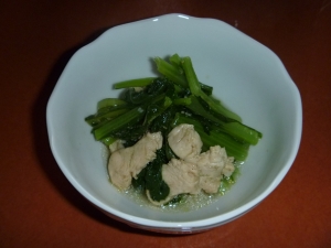 小松菜と塩麹鶏胸肉の煮物