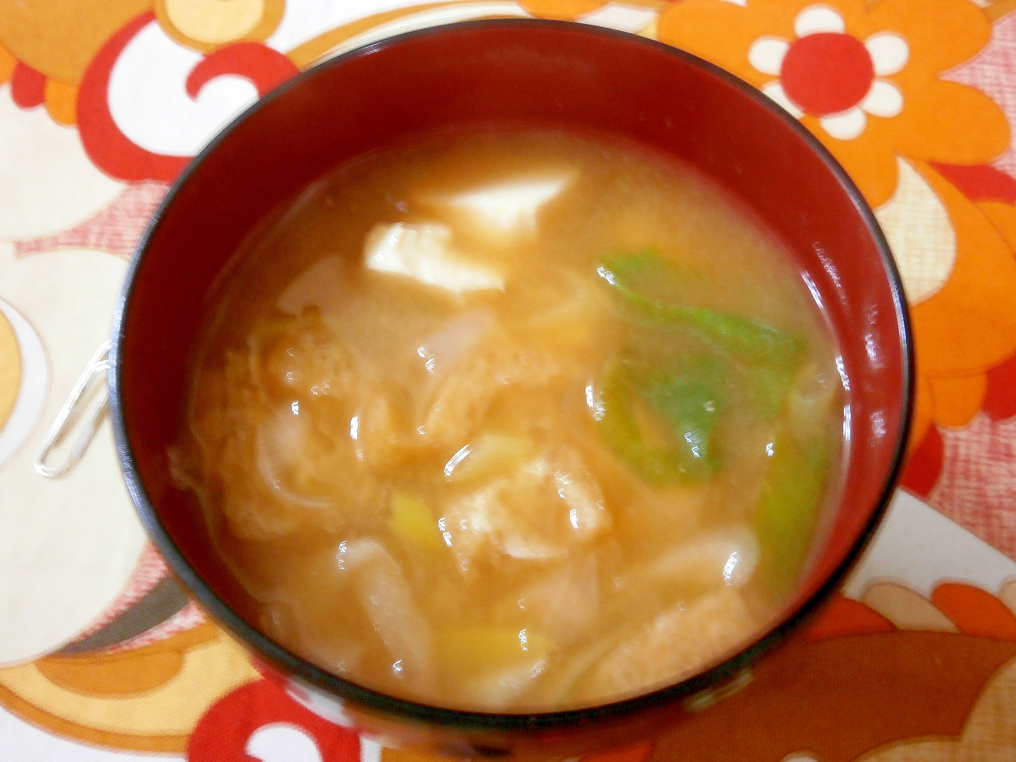 豆腐と白ねぎの味噌汁