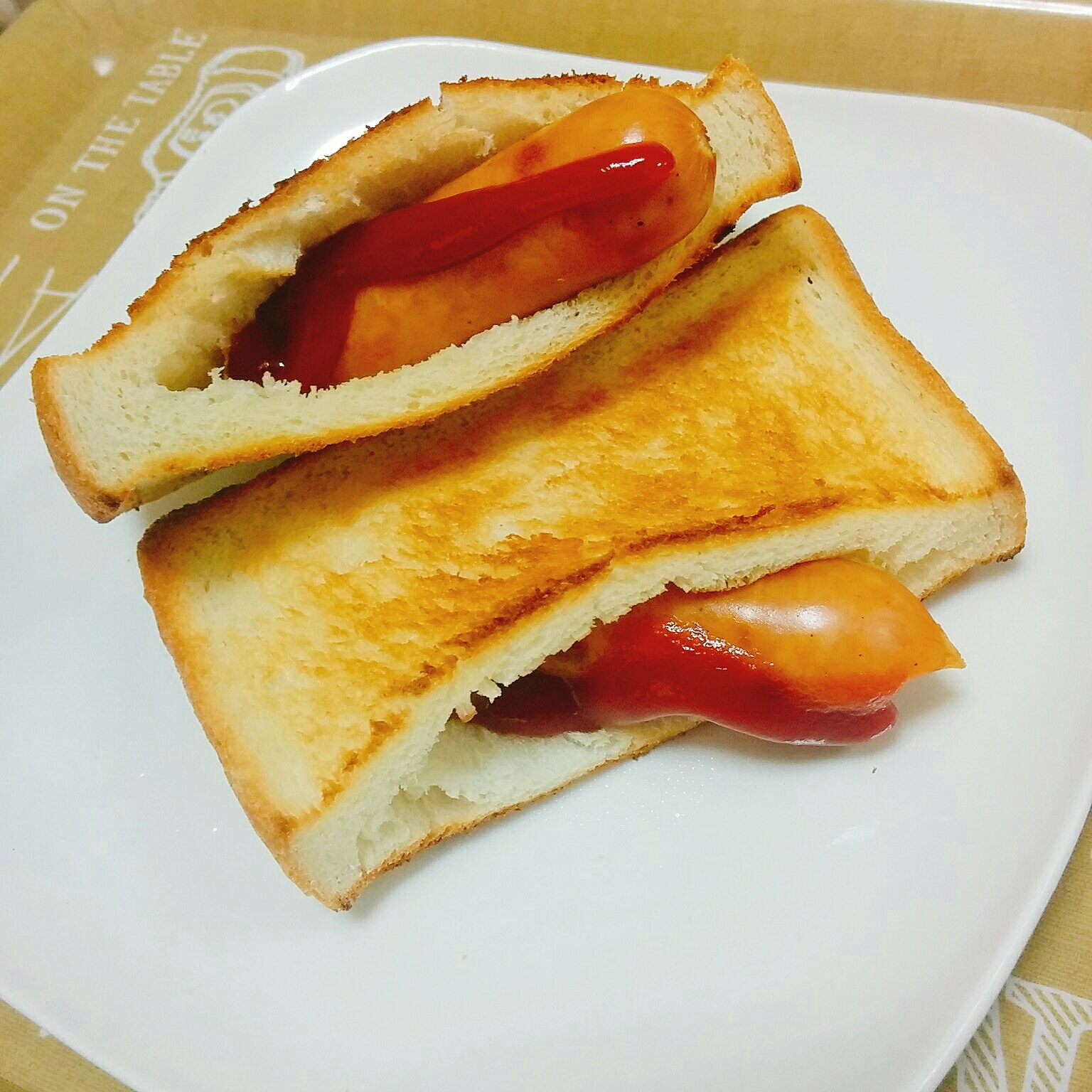食パン☆ウインナーのポケットサンドイッチ