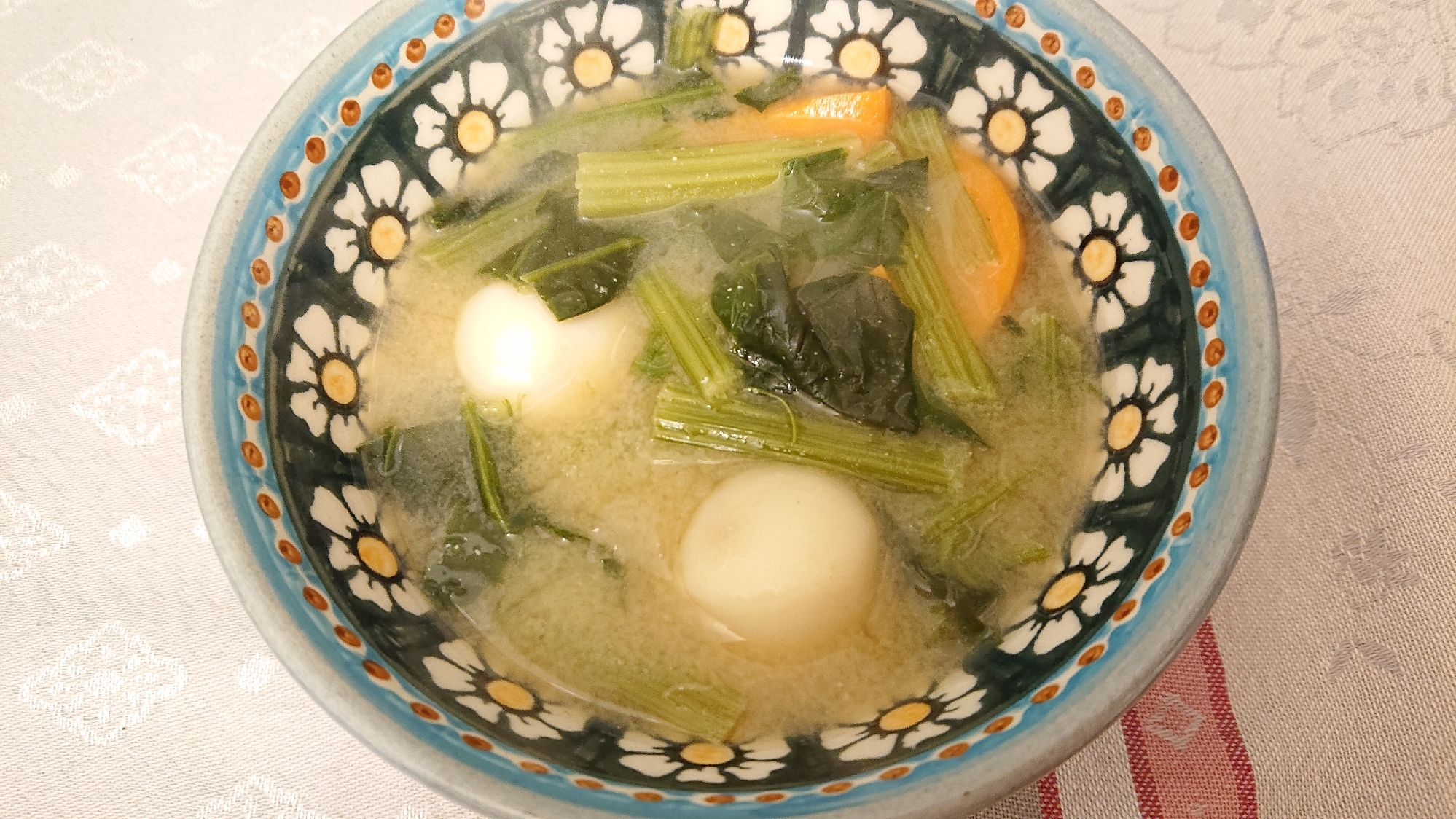 里芋入り⭐ほうれん草と人参の味噌汁