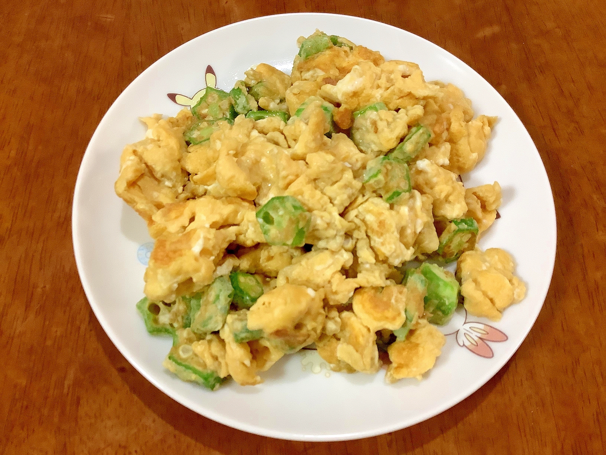 オクラ入り炒り卵