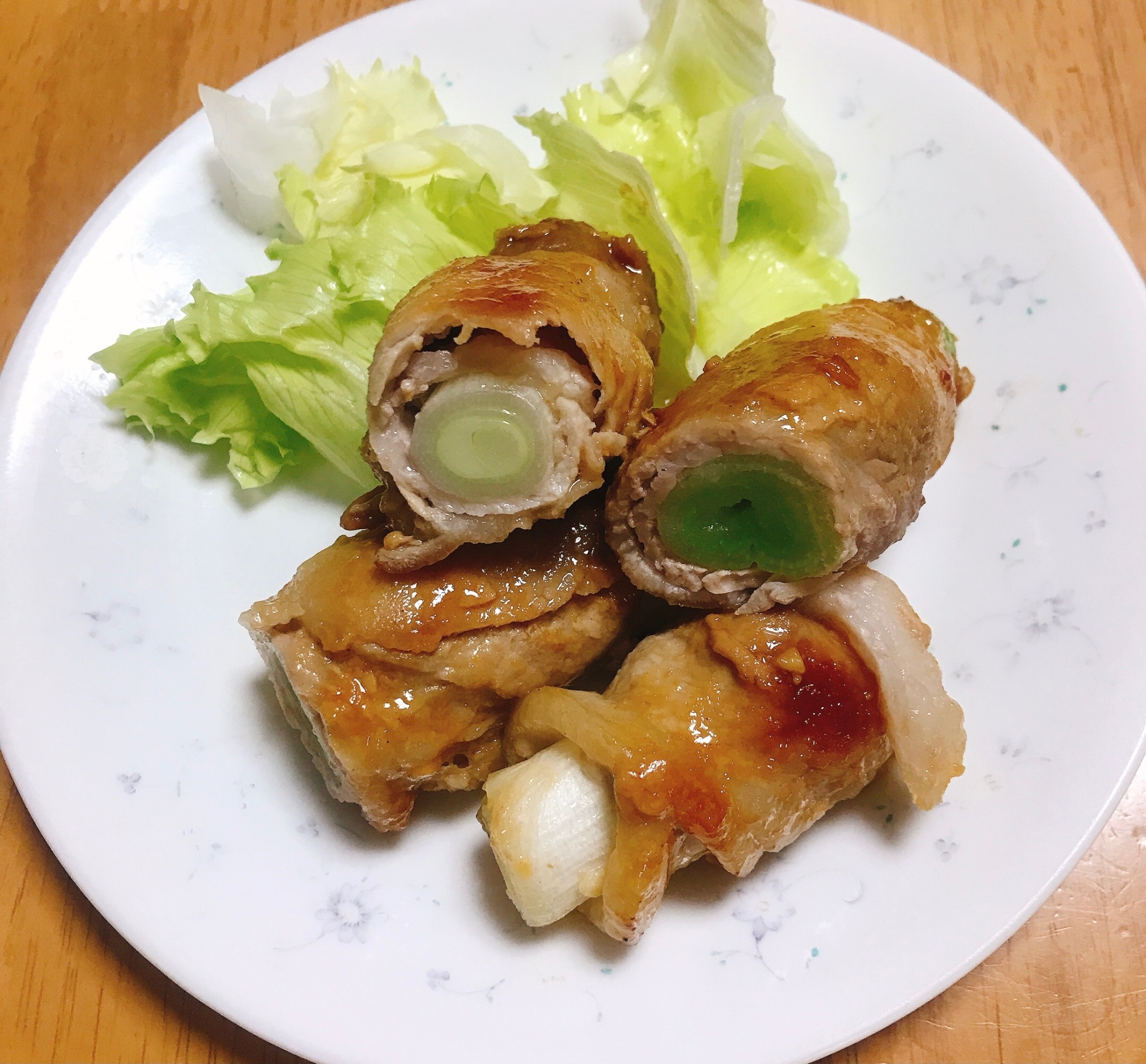 長ネギの豚肉巻き　甘辛味噌焼き