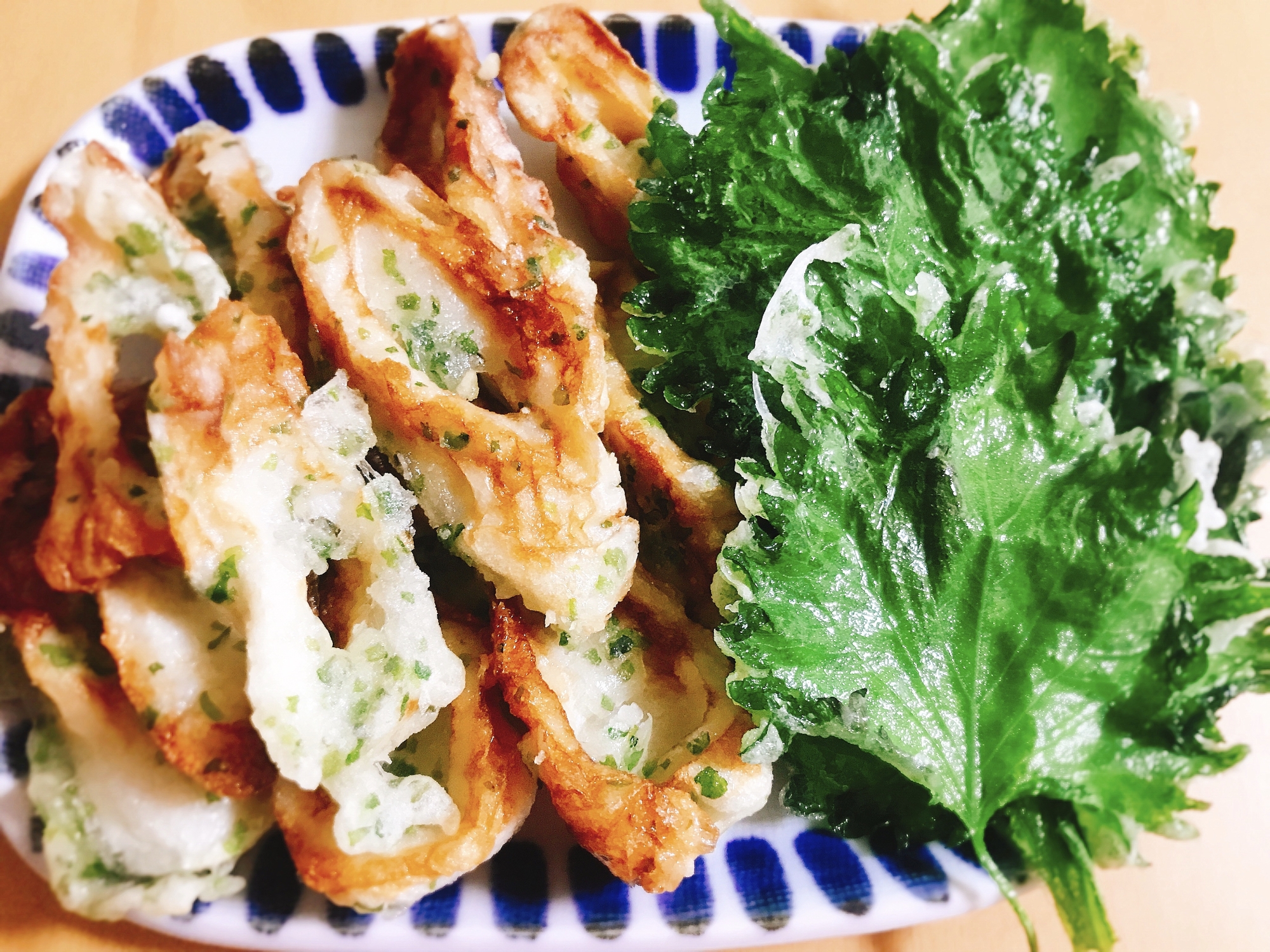 フライパンで！ちくわと大葉の磯辺揚げ