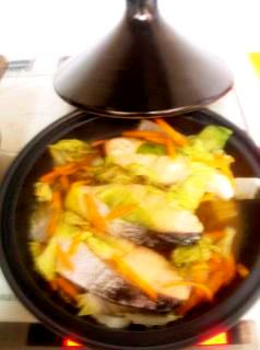 タジン鍋活用！！鮭と白菜の中華蒸し