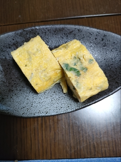 卵1個☆シソとしらすの卵焼き